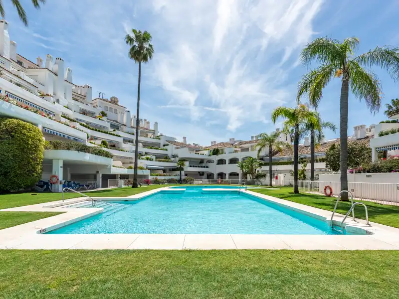 Apartament amb piscina en venda a Río Real - Los Monteros, imagen 16