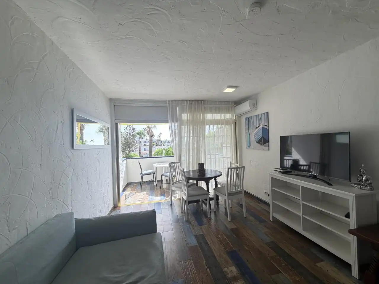 Living room of Study for rent in San Bartolomé de Tirajana  with Air Conditioner, Terrace and Furnished