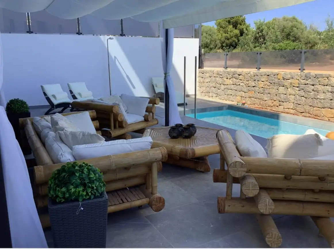 Terrasse von Wohnungen zur Miete in Santa Eulària des Riu mit Klimaanlage, Heizung und Terrasse