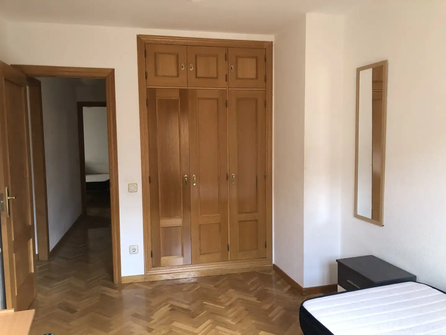 Habitación de Dúplex en venta en Segovia con Calefacción y Amueblado