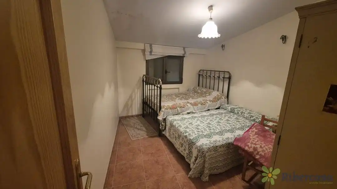 Habitación de Casa o chalet en venta en Cervera del Río Alhama con Amueblado y Balcón
