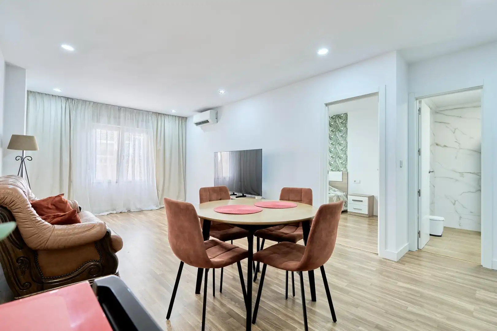 Apartment with pool for sale in Calle Calle Joven Pura