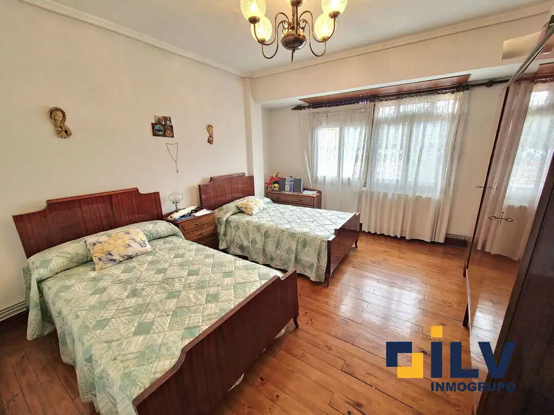 Bedroom of Flat for sale in Bilbao   with Heating, Terrace and Storage room