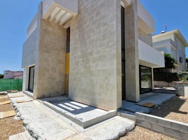 Casa con balcone in vendita a Nueva Andalucía