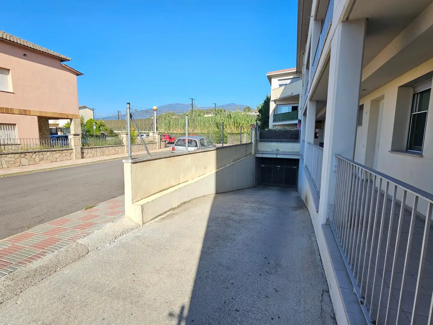 Vista exterior de Garaje en venta en Riells i Viabrea