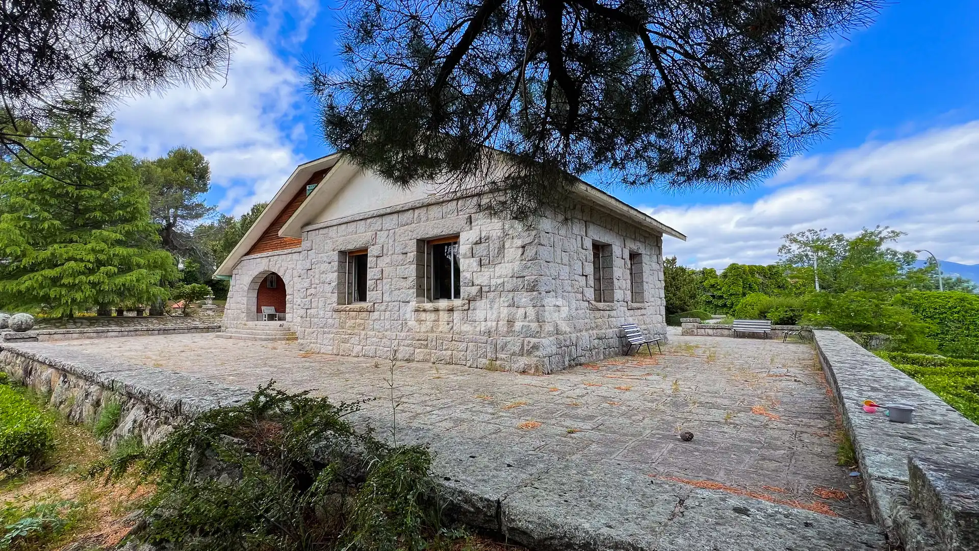 Jardí de Casa o xalet en venda en Guadarrama amb Calefacció, Jardí privat i Piscina