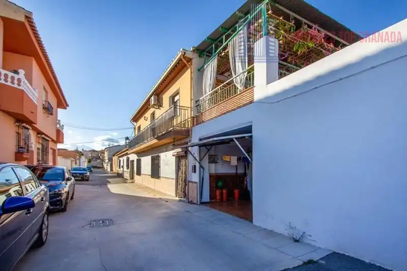 Adosado con terraza en venta en Atalaya