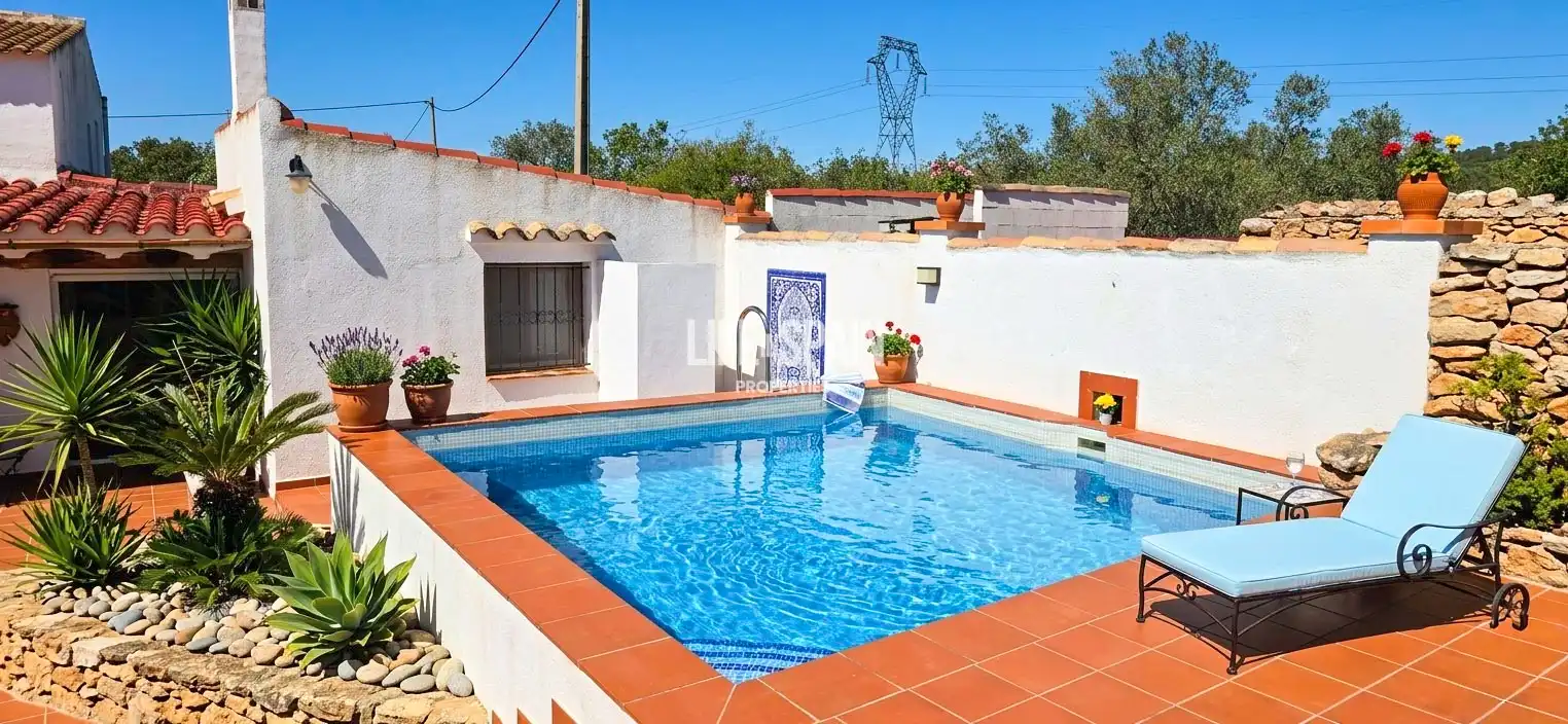 Country house with pool for sale in Camarles, imagen 2