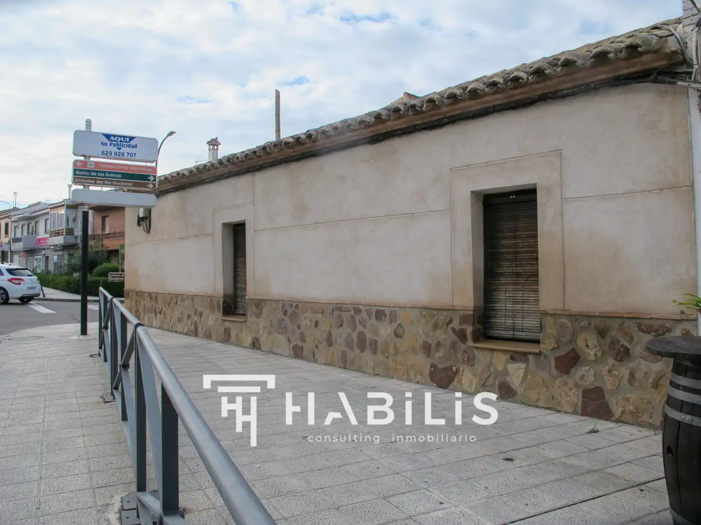 Außenansicht von Haus oder Chalet zum Verkauf in Argés