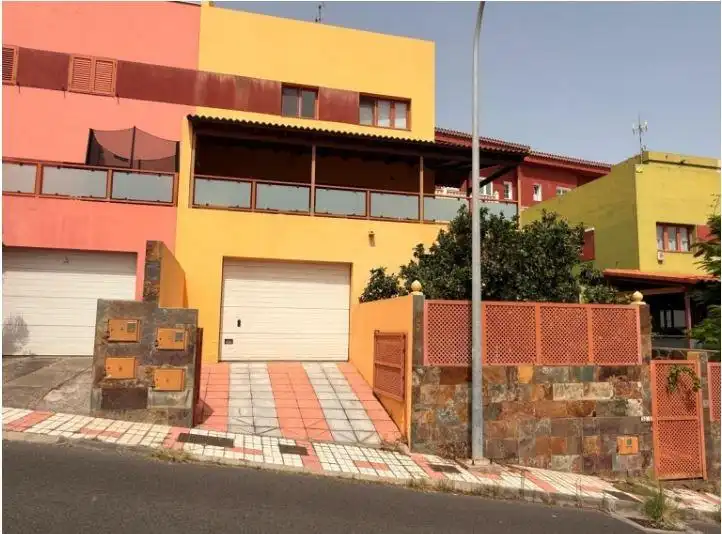 Vista exterior de Piso en venta en Las Palmas de Gran Canaria