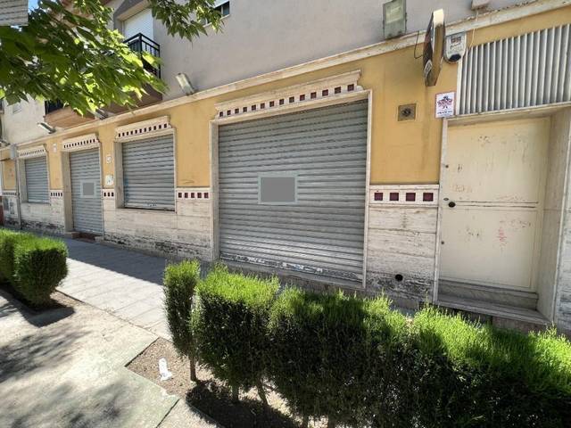 Local comercial en Alquiler en Calle VICTOR MANUEL (BE) en Belicena