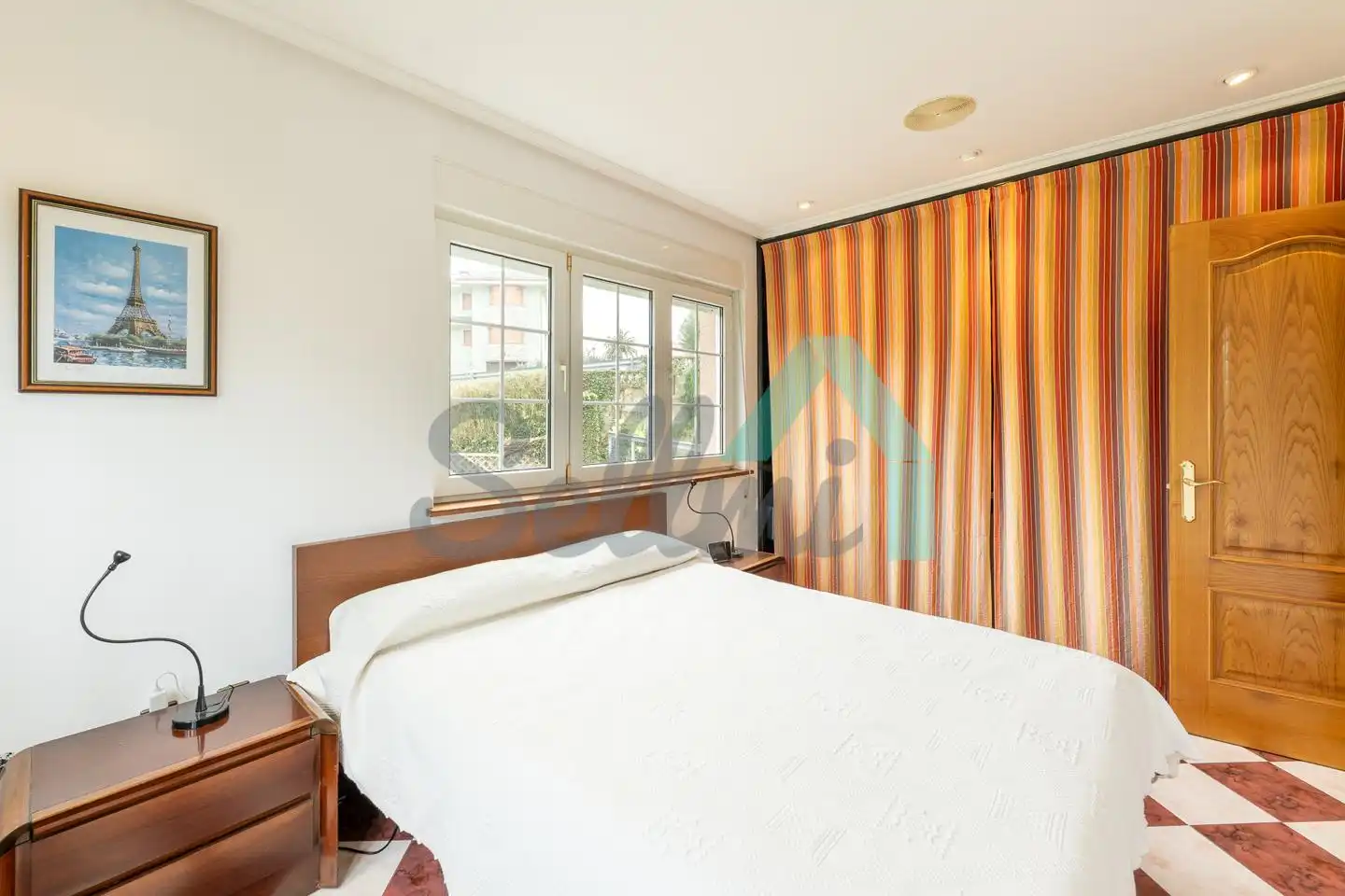 Habitación de Casa adosada en venta en El Franco  con Calefacción, Jardín privado y Parquet