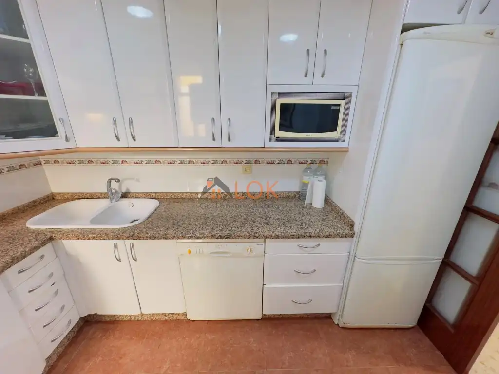 Cuina de Pis en venda en Málaga amb Aire condicionat i Terrassa
