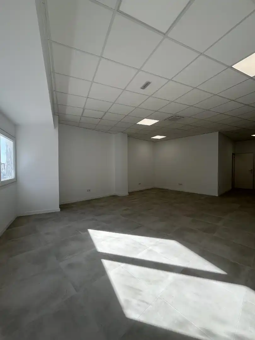 Local comercial en alquiler en Cassà de la Selva, imagen 3