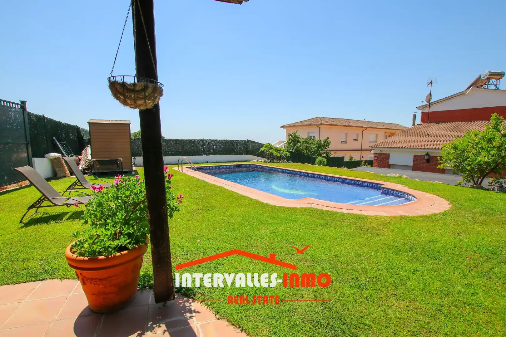 Swimming pool of Houses for sale in Bigues i Riells del Fai  with Air Conditioner, Heating and Private garden