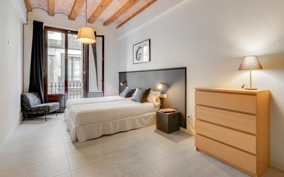 Apartment to rent in Carrer de la Reina Cristina, Sant Pere, Sta. Caterina i la Ribera