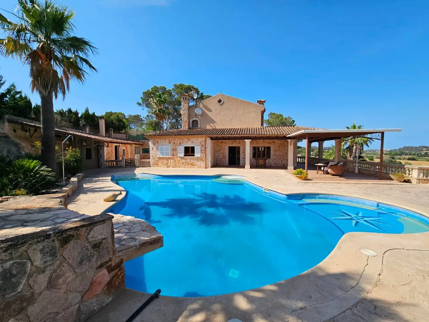 Villa mit Pool zum Verkauf in Lloret de Vistalegre