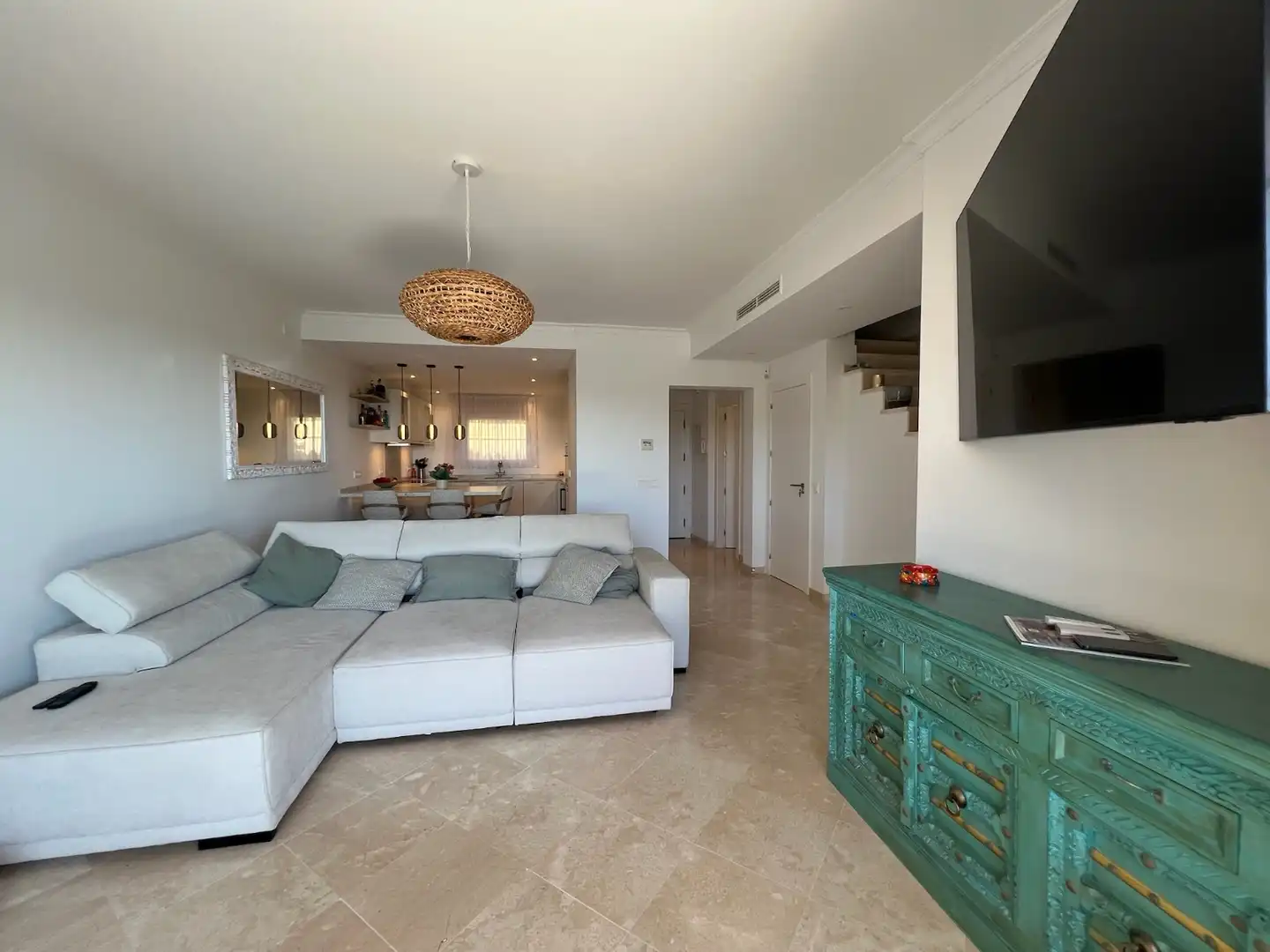 Sala de estar de Casa adosada en venta en Ojén con Aire acondicionado, Amueblado y Horno