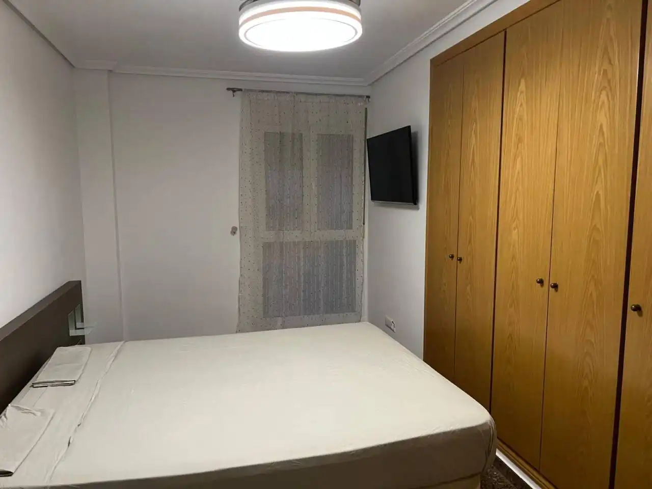 Habitación de Piso de alquiler en Valencia con Aire acondicionado, Calefacción y Amueblado