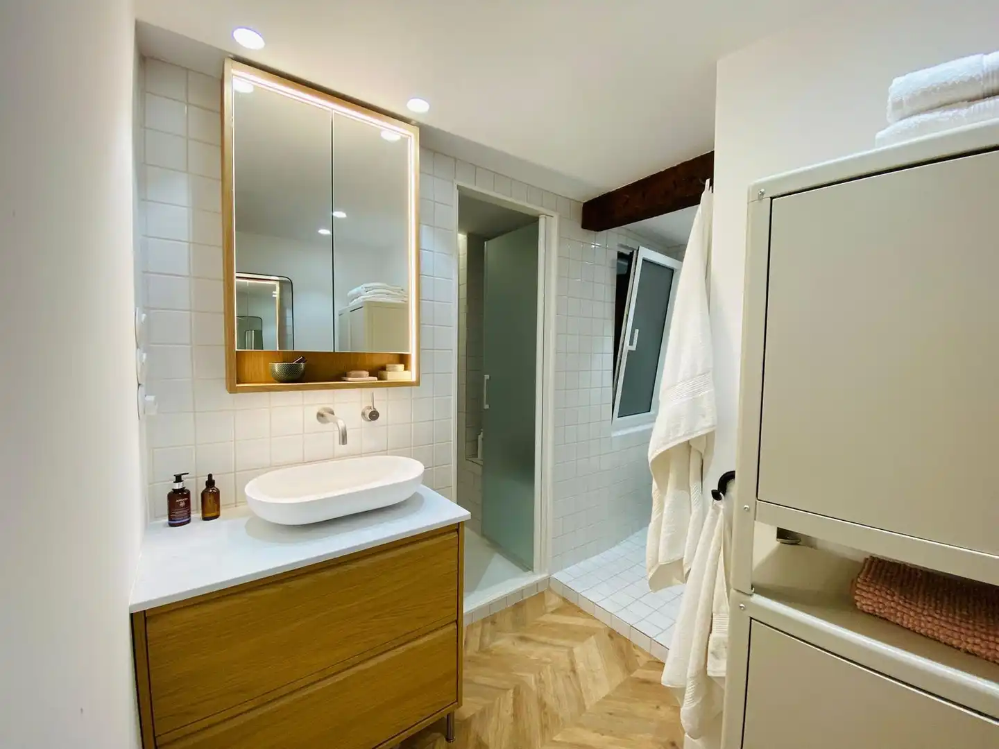 Baño de Apartamento de alquiler en Castro-Urdiales con Amueblado