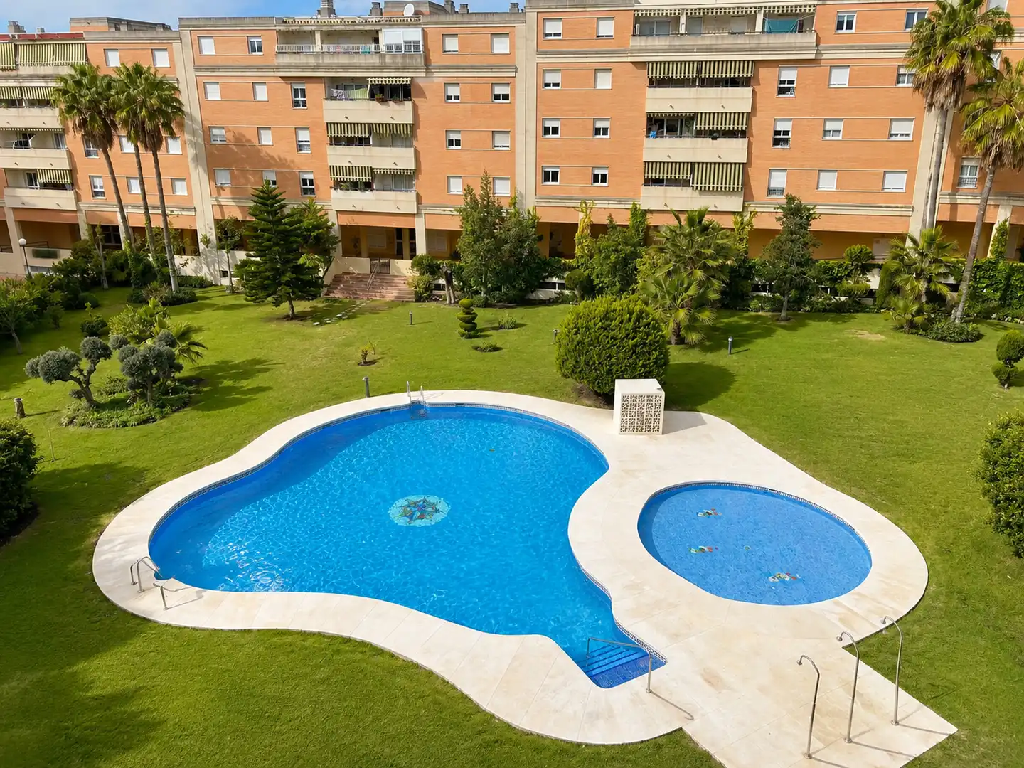 Swimming pool of Flat for sale in Málaga  with Air Conditioner, Private garden and Terrace