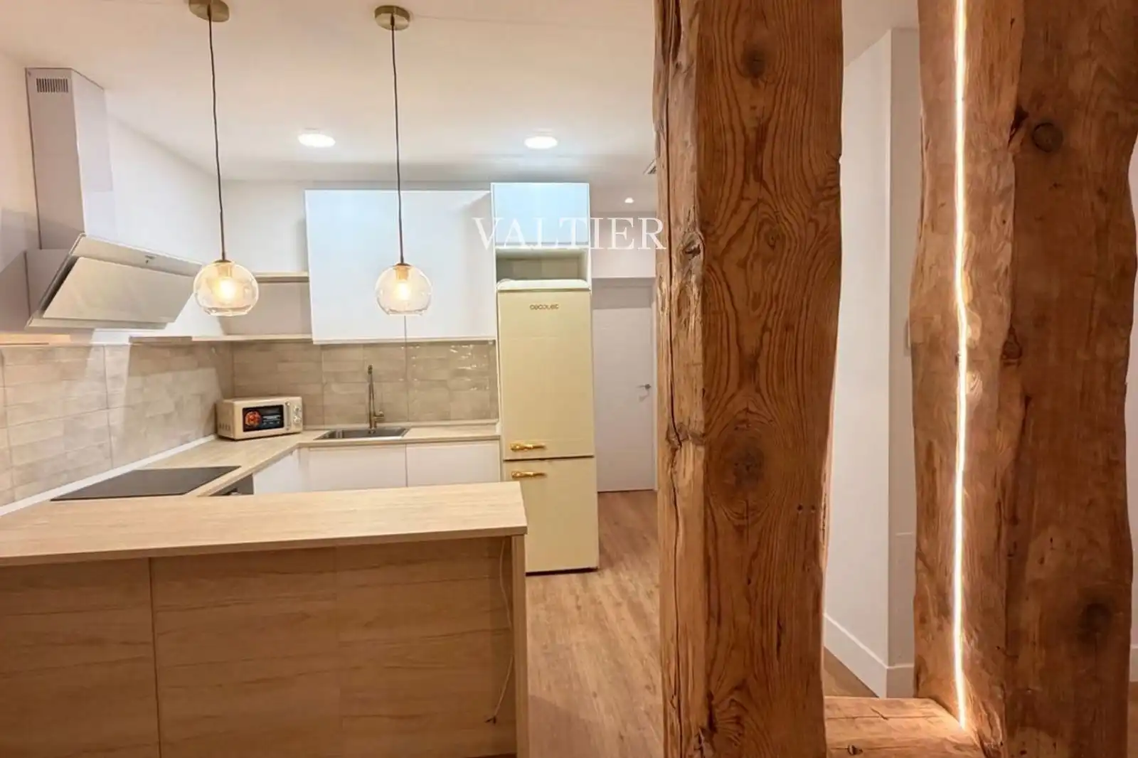 Kitchen of Flat for rent in  Madrid Capital  with Air Conditioner, Heating and Terrace