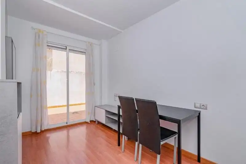 Habitación de Piso en venta en La Zubia con Amueblado