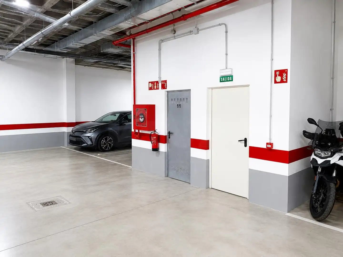Parking of Attic for sale in Sevilla  with Air Conditioner, Heating and Terrace