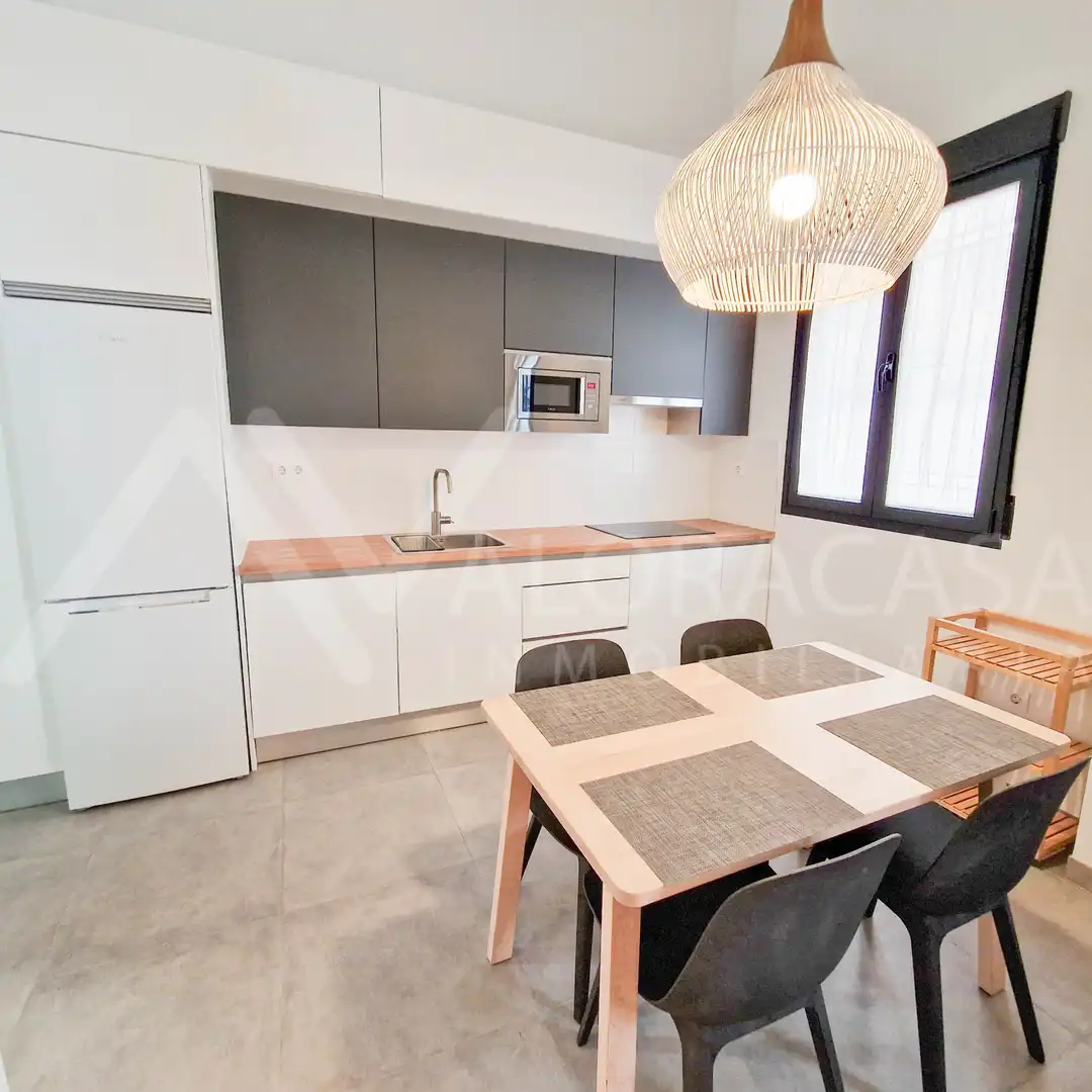 Flat for rent in Parque Ayala - Jardín de la Abadía - Huelín