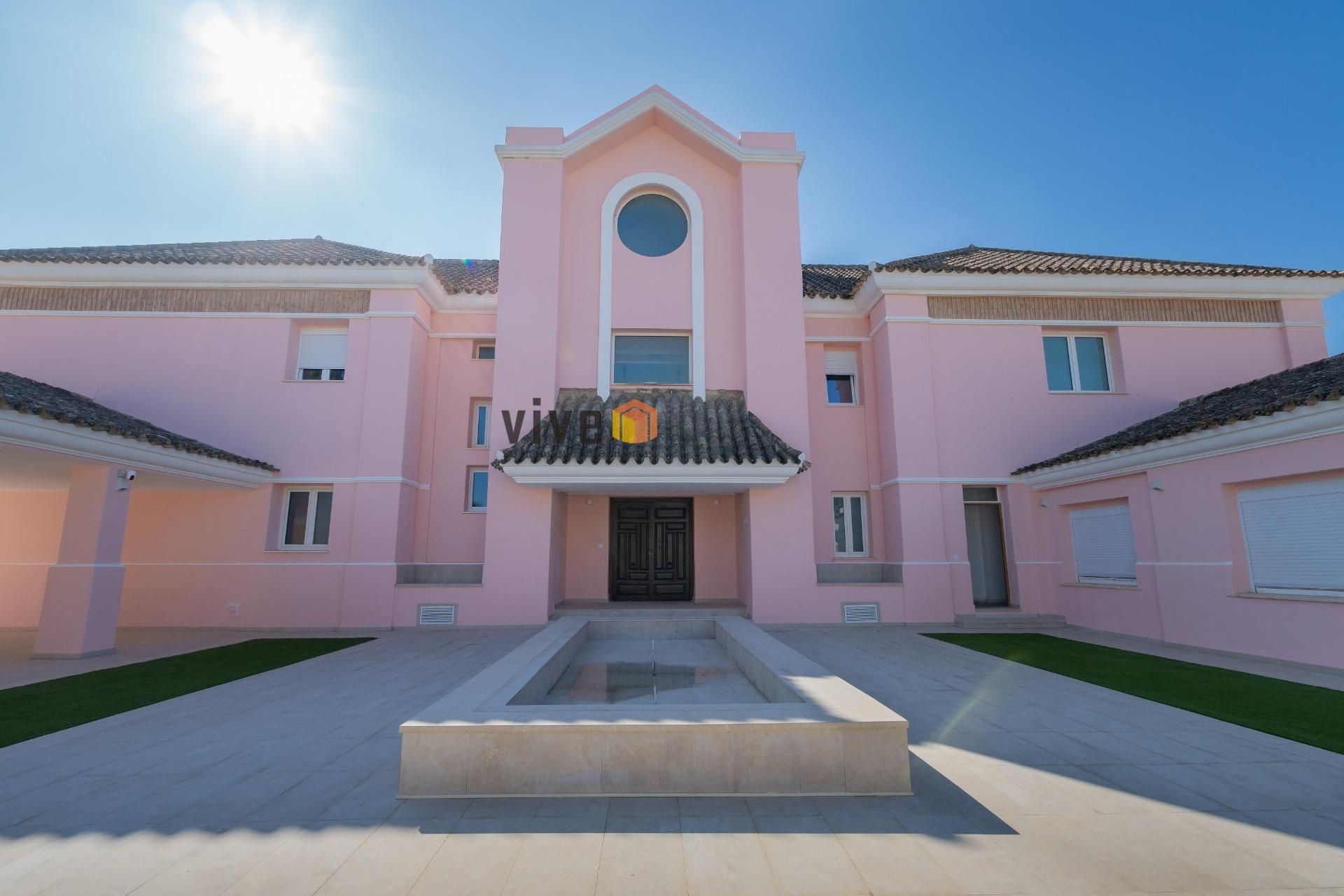 Exterior view of Building for sale in Espartinas