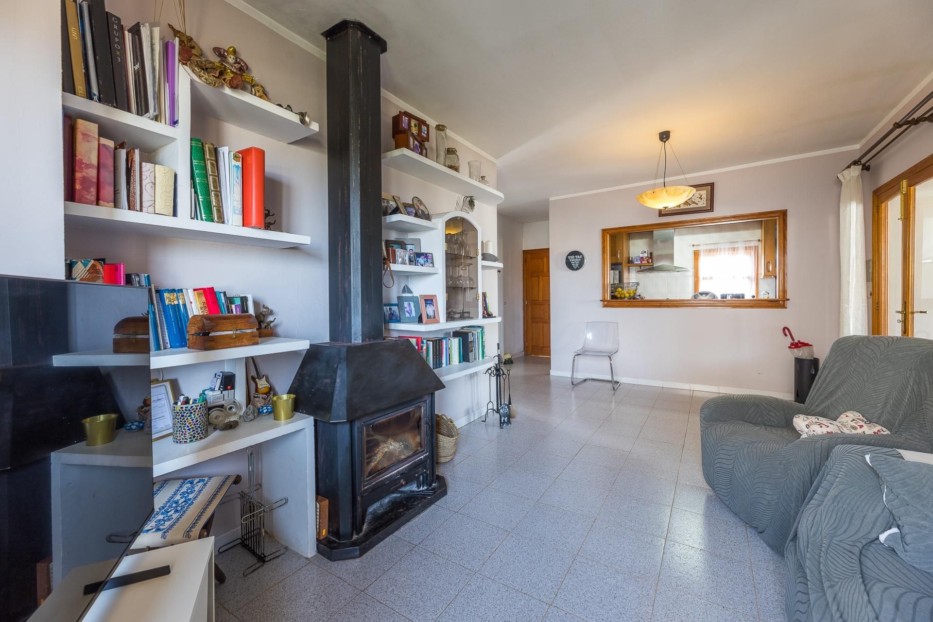 Sala d'estar de Casa o xalet en venda en Artà amb Calefacció, Jardí privat i Terrassa