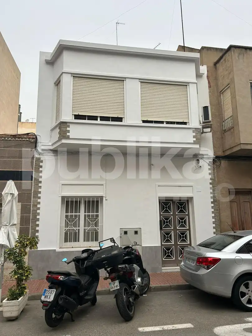 Vista exterior de Dúplex en venta en Santa Pola