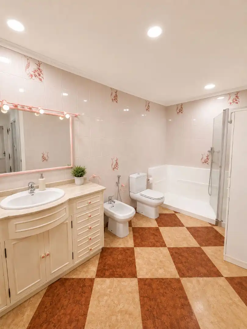 Baño de Casa o chalet en venta en Alhaurín de la Torre con Aire acondicionado, Jardín privado y Terraza