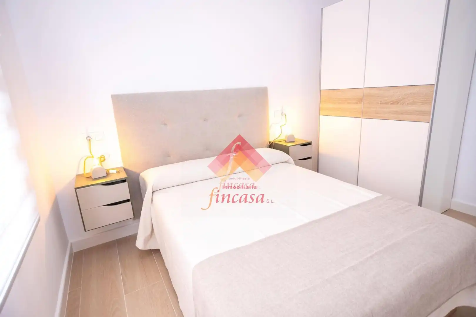 Bedroom of Flat for sale in Ronda  with Heating, Terrace and Furnished