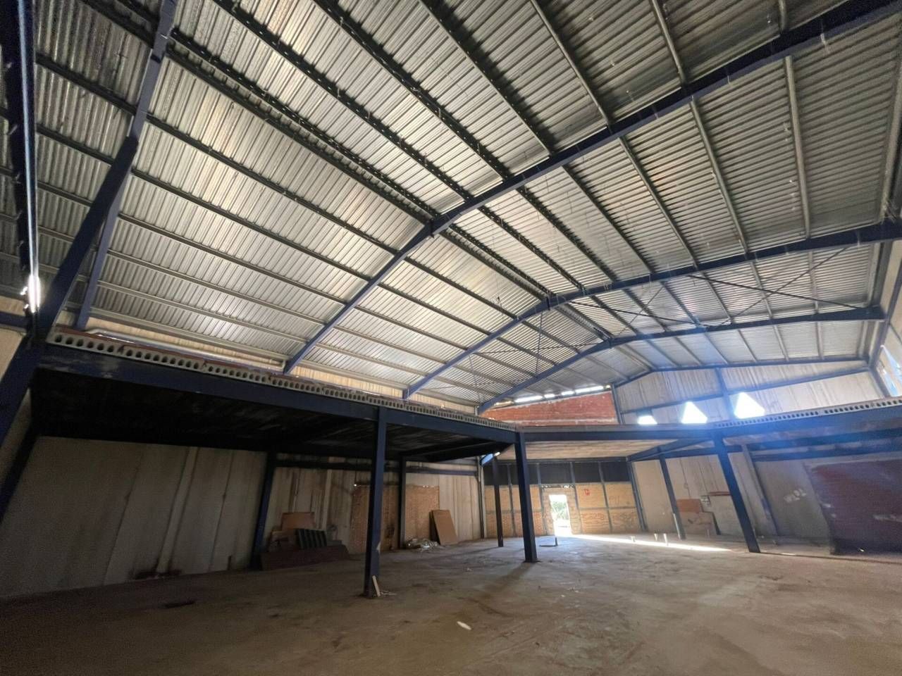 Exterior view of Industrial buildings to rent in Alzira