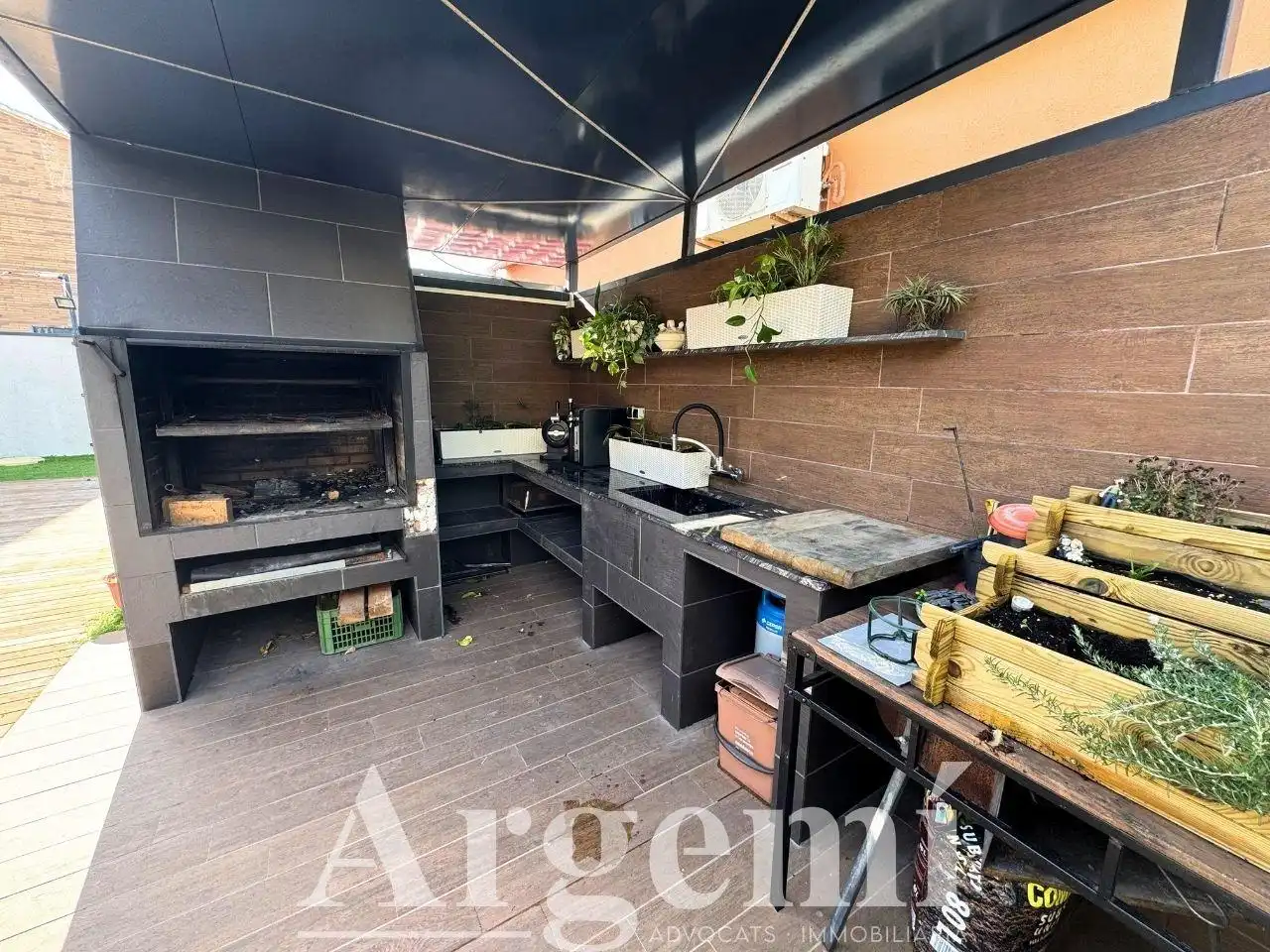 Cuina de Casa o xalet en venda en Palau-solità i Plegamans amb Aire condicionat, Calefacció i Jardí privat
