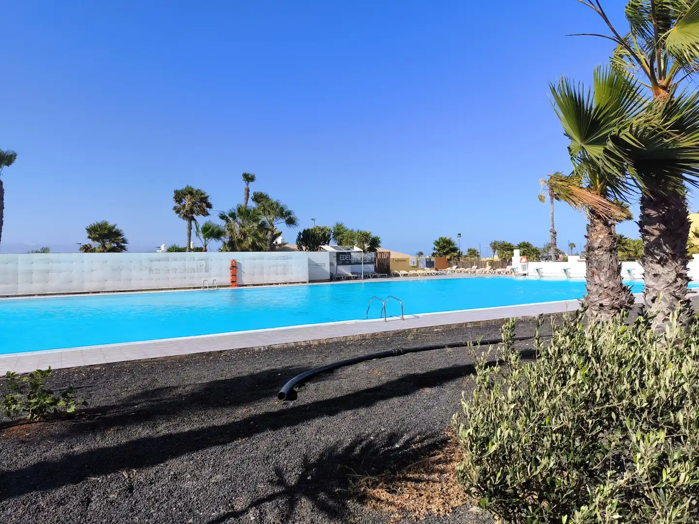 Piscina de Apartamento en venta en La Oliva con Terraza, Amueblado y Piscina comunitaria