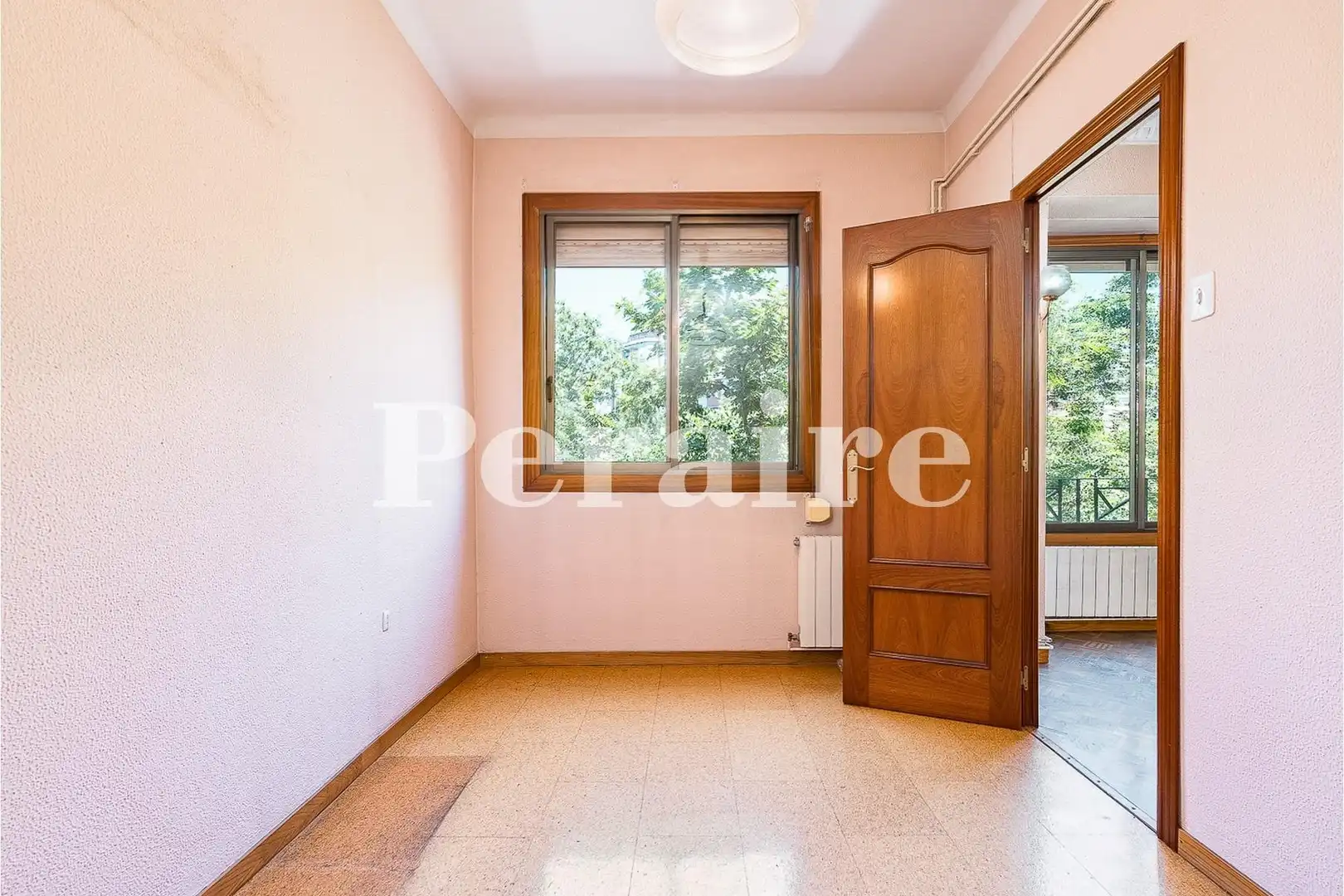 Schlafzimmer von Wohnung zum Verkauf in Barcelona mit Klimaanlage, Heizung und Parkett