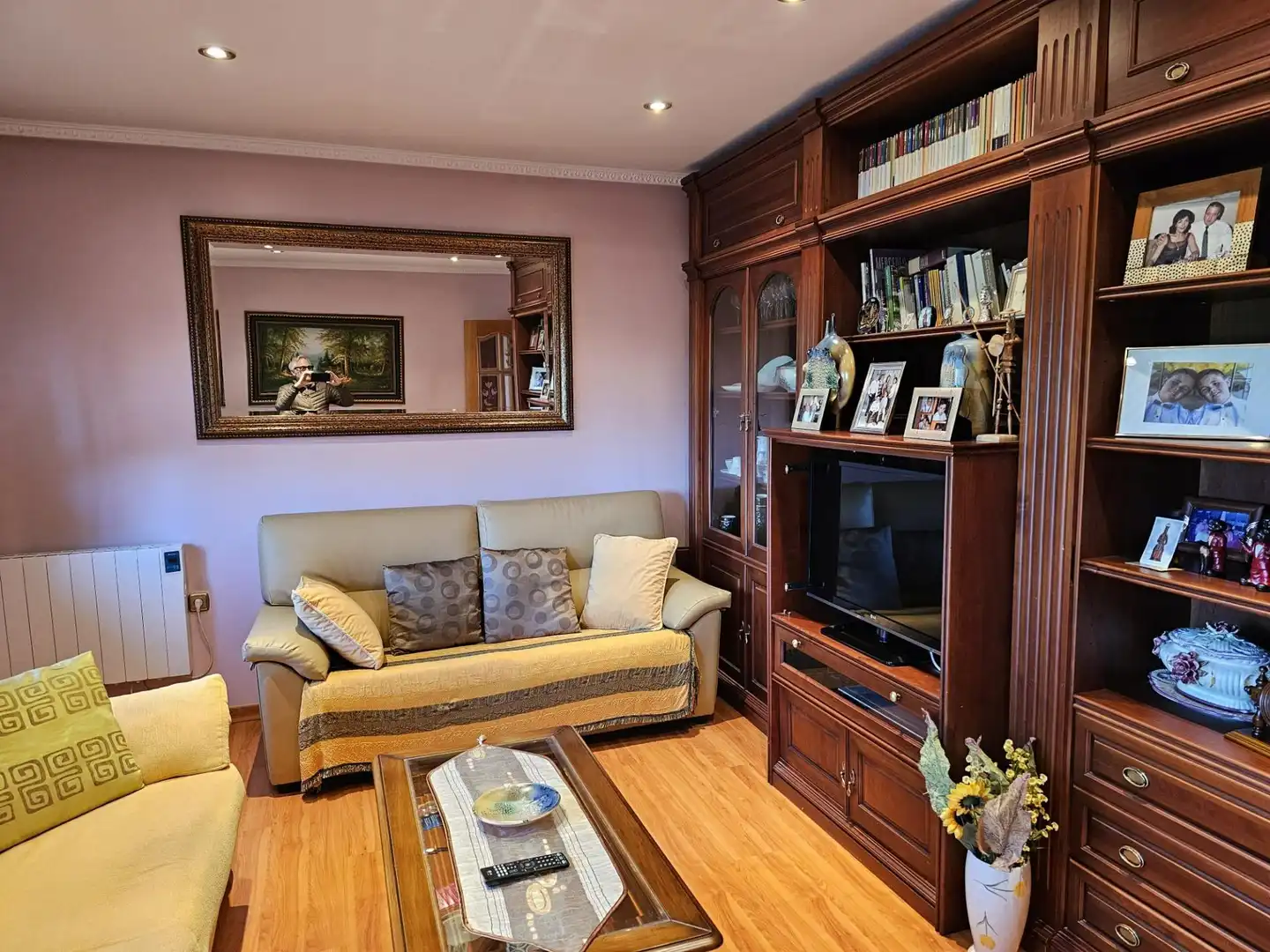 Sala de estar de Casa o chalet en venta en Ponferrada con Aire acondicionado, Calefacción y Jardín privado