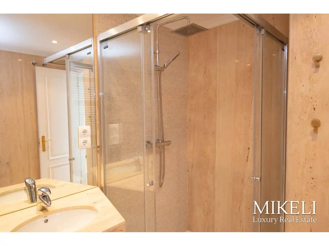Badezimmer von Wohnung zum Verkauf in Santander mit Heizung, Parkett und Terrasse