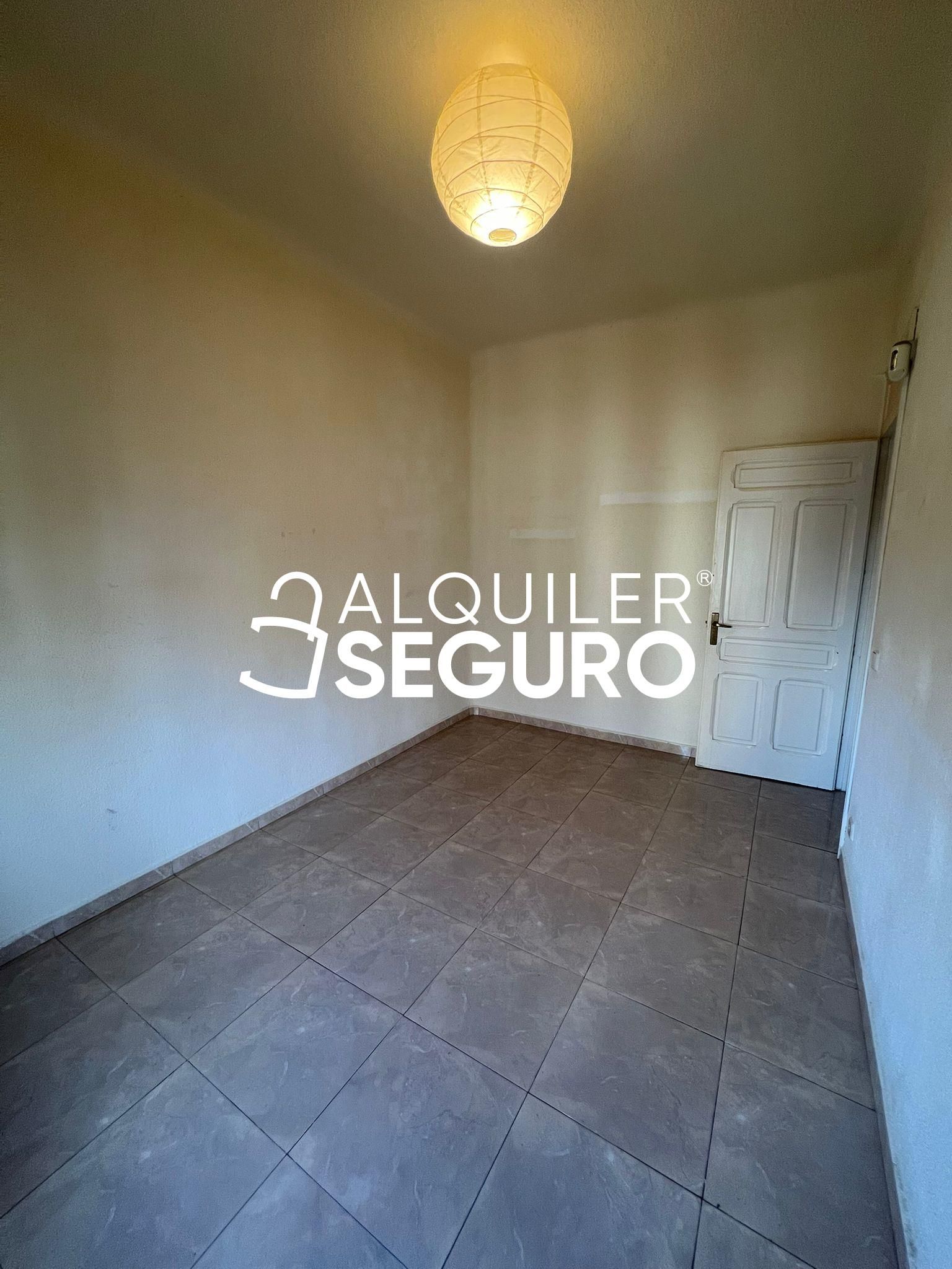 Dormitori de Pis de lloguer en  Madrid Capital