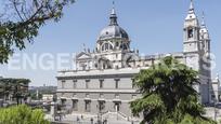 Vista exterior de Àtic en venda en  Madrid Capital amb Aire condicionat, Calefacció i Balcó