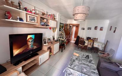 Living room of Flat for sale in Estepona  with Terrace