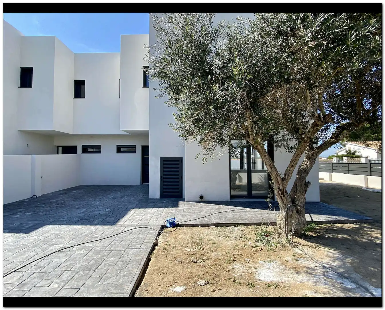 House with pool for sale in Requesens, imagen 3