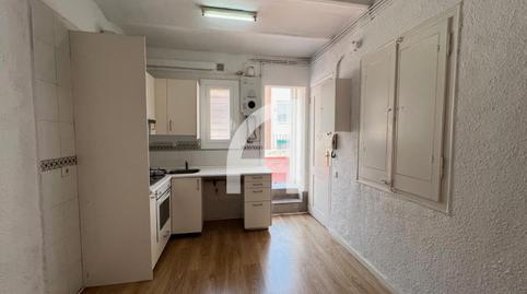 Photo 4 of Flat to rent in Carrer de Ruiz de Padrón, El Camp de l'Arpa del Clot, Barcelona