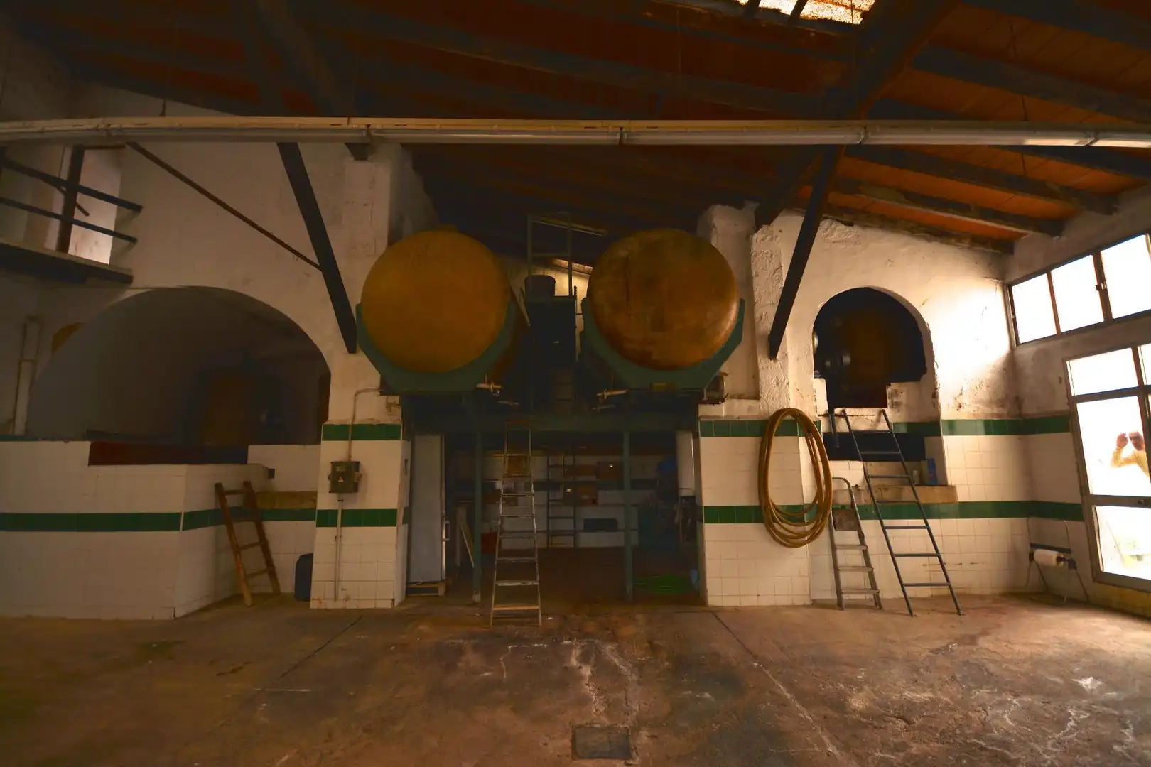 Industrial buildings for sale in Binissalem