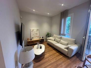 Apartament amb balcó en venda a Carrer MARQUES DE SENTMENAT