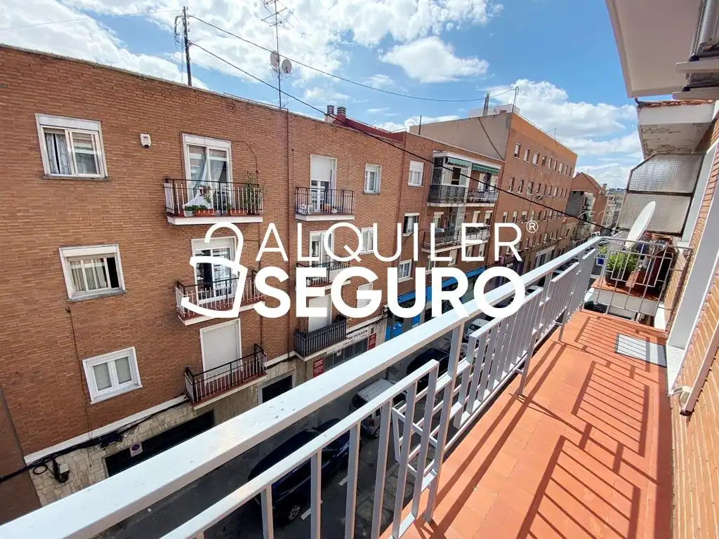 Exterior view of Flat for rent in Madrid  with Air Conditioner, Heating and Terrace