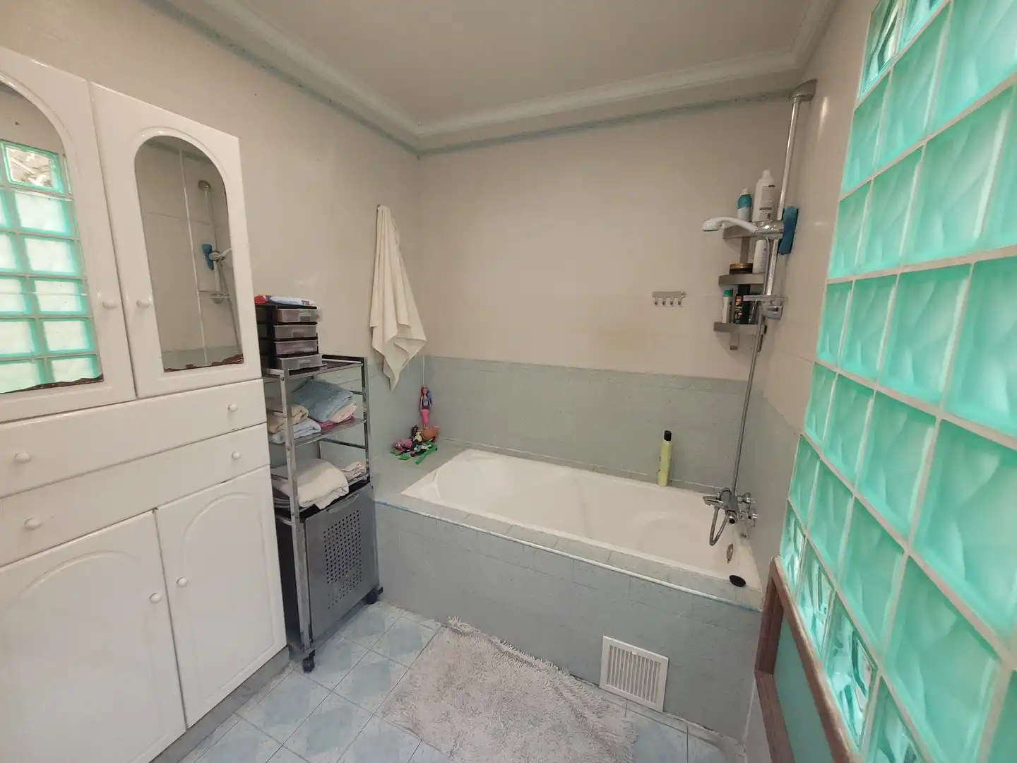 Bathroom of Buildings for sale in Benalmádena
