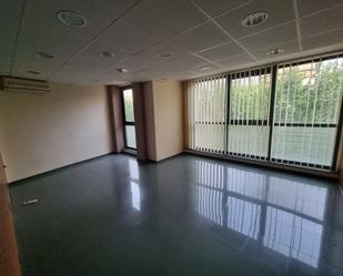 Office to rent in  Lleida Capital  with Air Conditioner